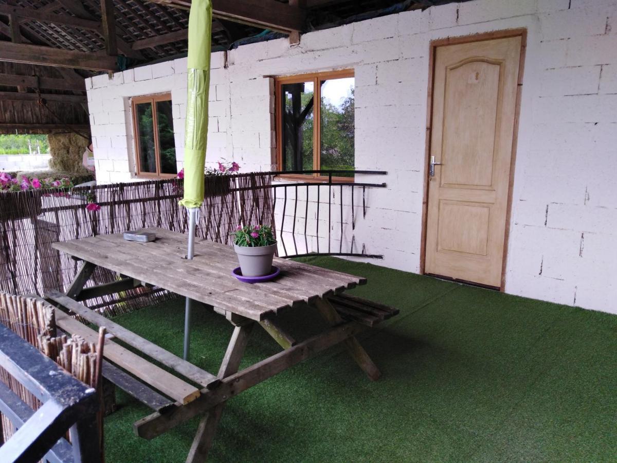 La Mini Ferme De Maelou Villa Sermaises Ngoại thất bức ảnh