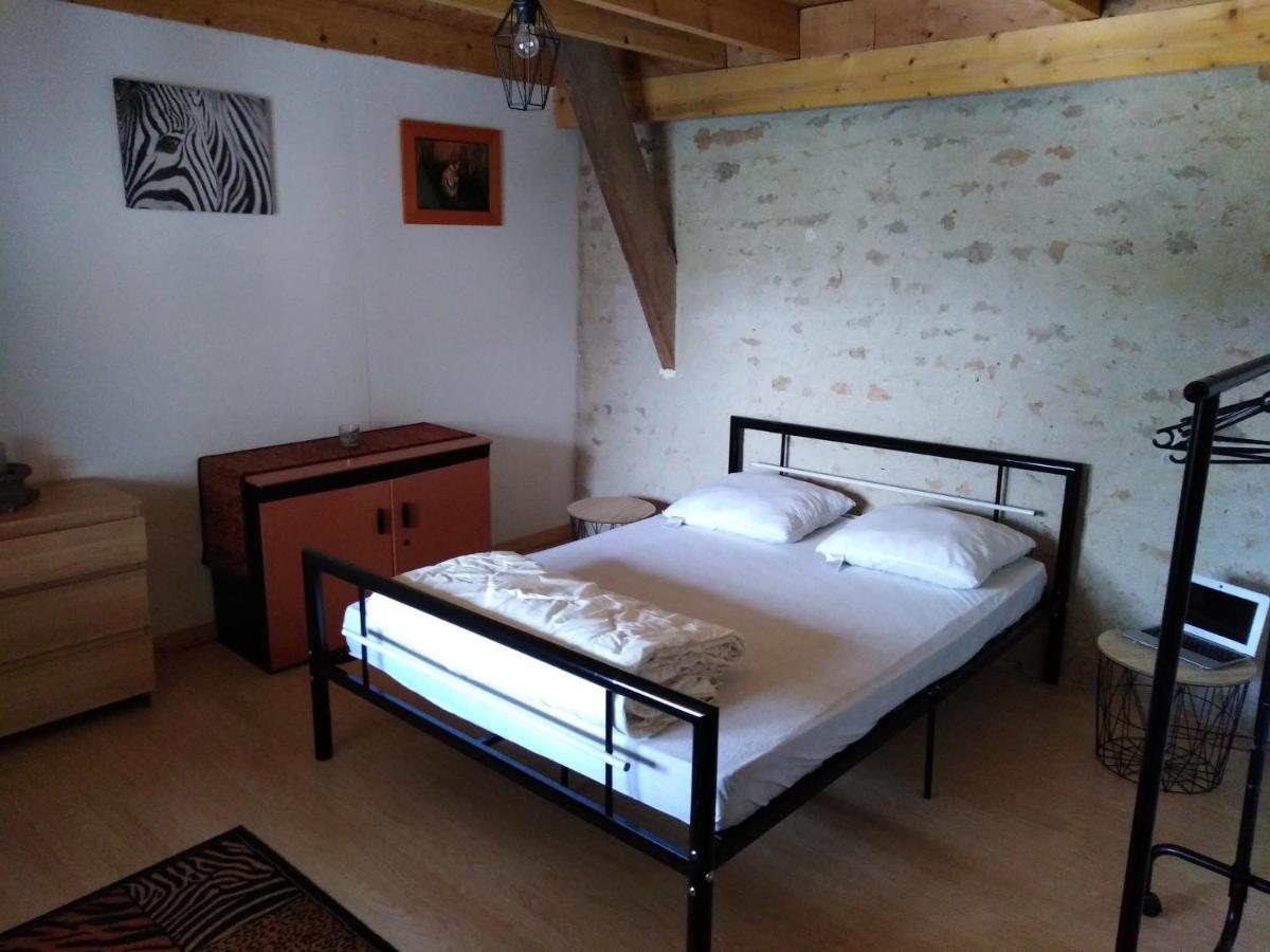 La Mini Ferme De Maelou Villa Sermaises Ngoại thất bức ảnh